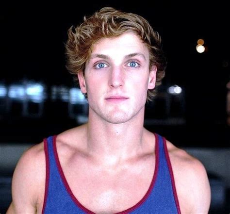 Logan is set to fight arguably the greatest logan paul is an american youtuber, internet personality, and actor turned boxer. Logan Paul Height, Weight, Age, Affairs, Family, Biography ...