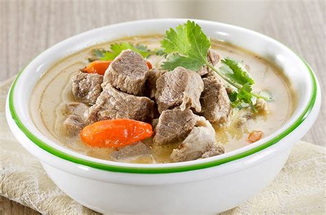 Membuat sop kambing terkesan praktis tapi kalau penanganannya salah maka sop kambing akan keruh, kurang gurih dan beraroma prengus. Resep Idul Adha Enak, Resep Sop Kambing Tomyam Ini ...