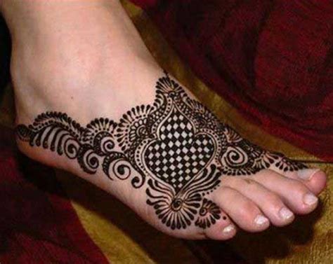 20 Inspired Foot Mehndi Designs For Your Beautiful Feet