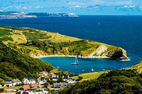 Lulworth Cove Beach A Most Wonderful Place In Dorset