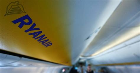 Racist Rant On Ryanair Flight Prompts Investigation By British Police The New York Times