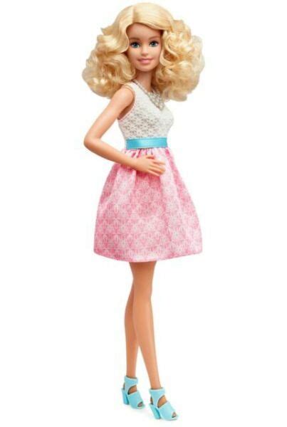 Fashionistas Powder Pink Blonde Curls Barbie Doll 14 Mattel Dpg85 Nrfb