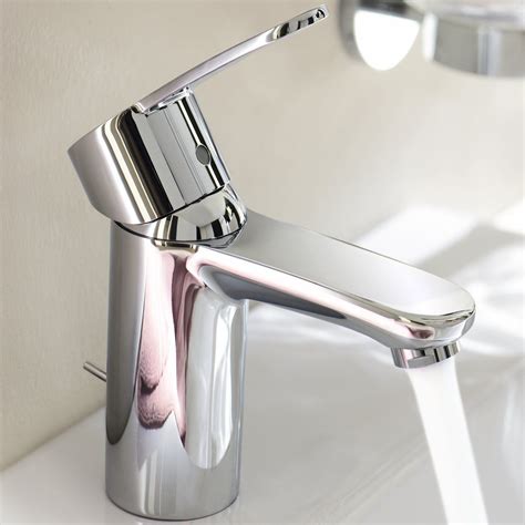 When it comes to selecting the right bathroom faucets, there are several aspects to there are collections that work well together so that the overall look of your bathroom remains consistent. With its smooth curves and fluid lines, the modern ...