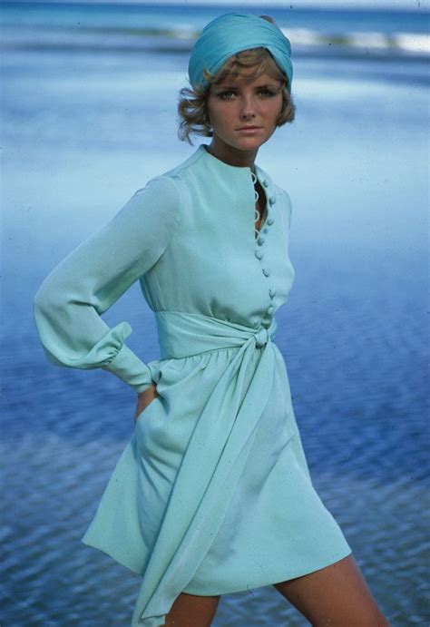 cheryl tiegs 1960s dress by stan herman sixties fashion 1960s fashion vintage fashion