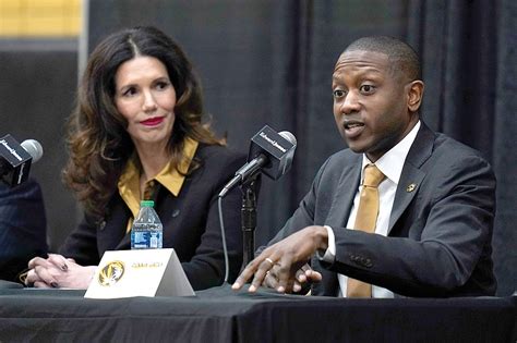 Missouri Turns To Cleveland States Dennis Gates As Coach Jefferson City News Tribune