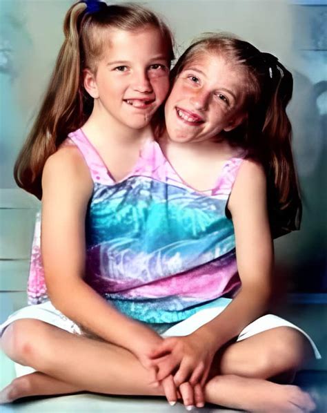 conjoined twins abby and brittany hensel where are they today za