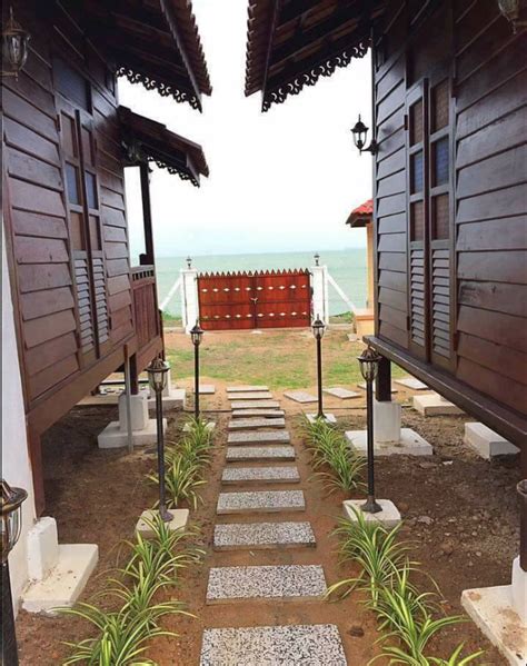 Book homestay melaka, melaka on tripadvisor: HOMESTAY IN MALAYSIA (Inap Desa): TheTamingSari Beach House
