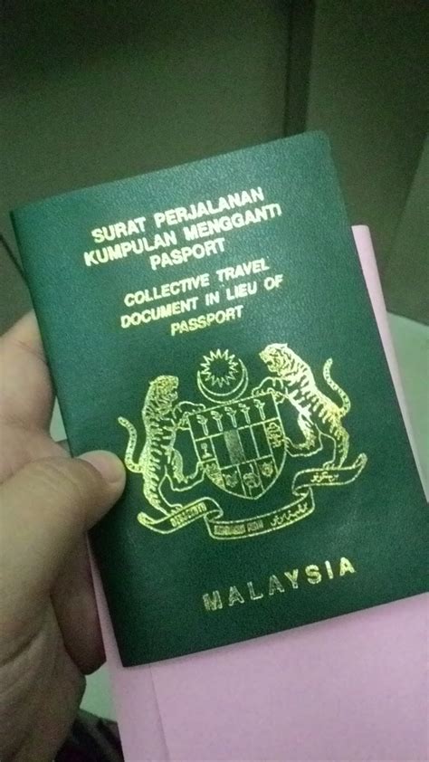 Pembayaran passport boleh dibuat secara tunai, kad kredit, wang pos atau bank deraf yang dipalang atas nama ketua pengarah imigresen malaysia. Pengalaman dan cara membuat passport kumpulan dan passport ...