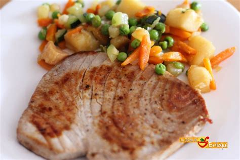 Atún rojo a la plancha, receta fácil, ligera y saludable.