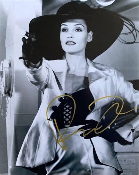 Famke Janssen 11 X 14 In Person Signed Photo From The 1995 James Bond