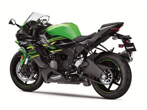 95,4 kw {130 pk} / 13.500 tpm maximum vermogen. 2019 Kawasaki Ninja ZX-6R ABS KRT Guide • Total Motorcycle