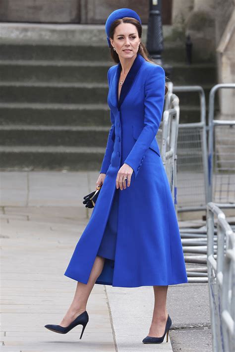 Kate Middleton Wore The Pretty Cobalt Blue Color Trend Who What Wear