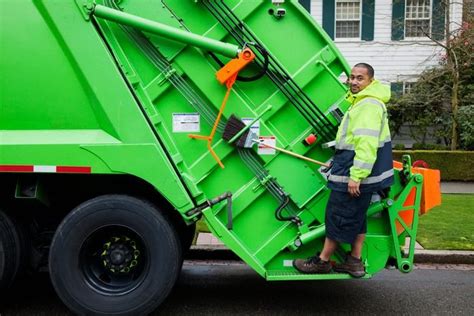 23 Things Your Garbage Collector Wants You To Know