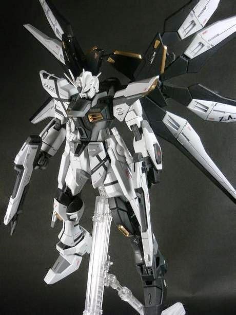 Mg 1100 Strike Freedom Gundam Black And White Painted Build