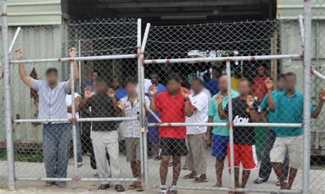 Papua New Guinea Court Rules Detention Of Asylum Seekers On Manus Island Illegal Australian