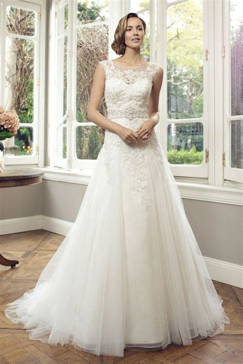 Sophisticated Wedding Dress By Mia Solano 2039105 Weddbook