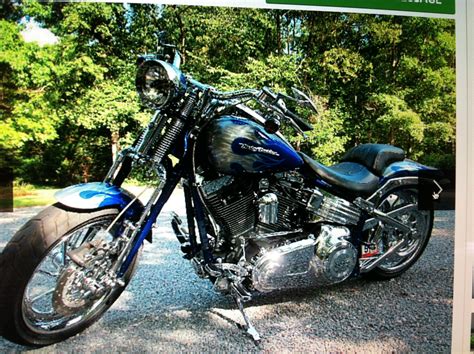 Genuine harley 2009 cvo softail springer fxstsse screamin' eagle sundowner seat. 2009 Harley-Davidson® FXSTSSE3 CVO™ Softail® Springer ...