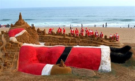 Christmas Sand Sculptures Santa Claus Sand Sculpture To Make