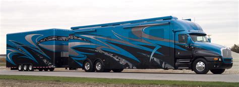 RV Custom Paint and Stripes - Unlimited Collision & RV