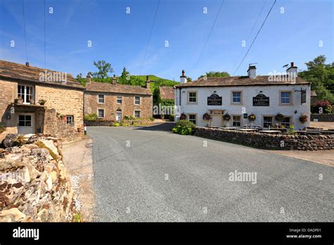 The Fox And Hounds Pub In Starbotton Wharfedale North Yorkshire