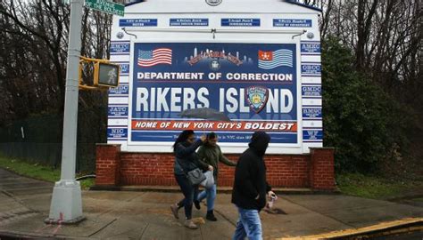 Officials Probe Rikers Island Inmate Death Who Had Medical Emergency