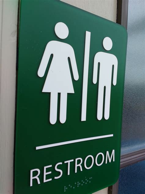 Unisex Restroom Sign Picture | Free Photograph | Photos Public Domain