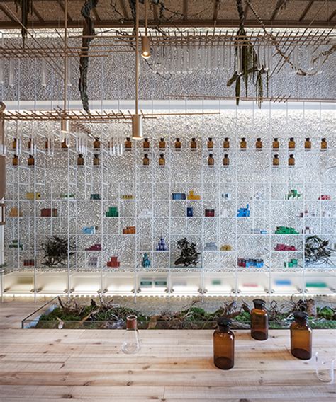 Waterfroms Molecure Pharmacy In Taiwan Offers A More Interactive