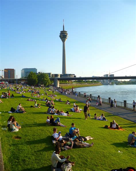 Starten sie ihre wohnungssuche in düsseldorf bei immobilienscout24 mit einem großen angebot an wohnungen zur miete oder zum kauf. Die besten 25+ Düsseldorf tourismus Ideen auf Pinterest ...