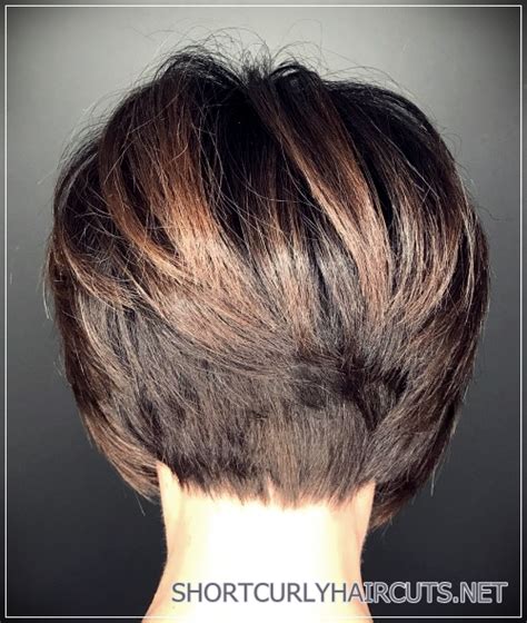 6 Alluring Short Haircuts For Thick Hair