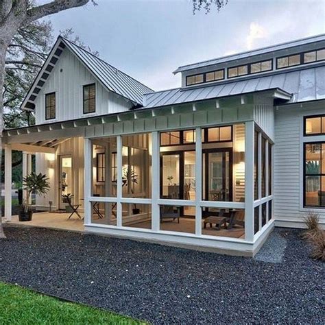42 Inspiring Modern Farmhouse Home Exterior Design Ideas 4 Porch