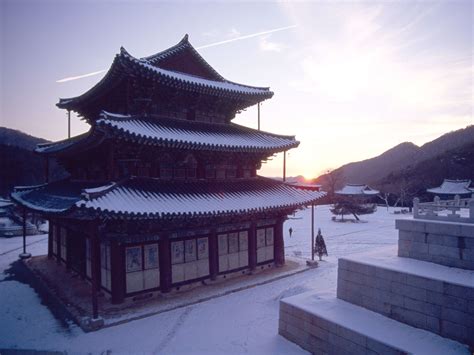Traditional Korean Temples That Allow Overnight Stays Temple Buddhist Temple Temple Pictures