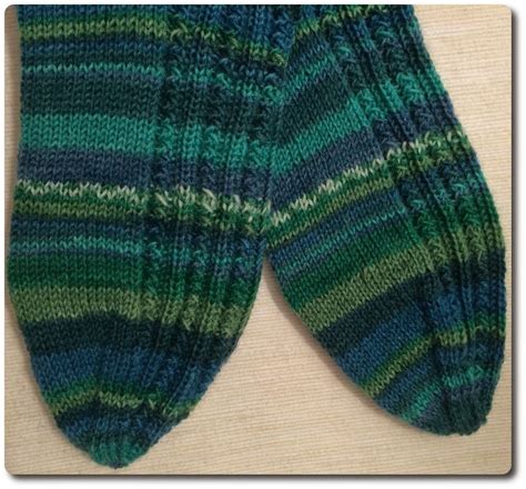 Sockenalphabet W Wie Hundgemacht Alphabet Innsbruck Knitting Socks Raglan Needlework