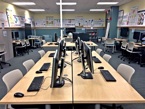 Gistufts Computing Lab And Collaborative Space