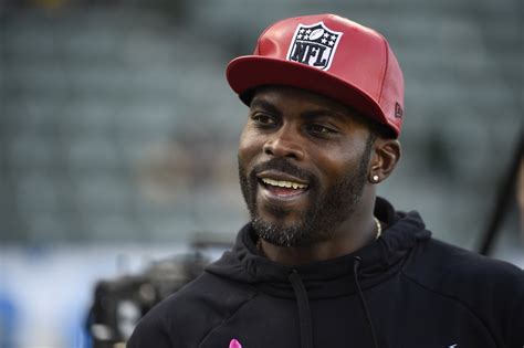 The Rise Fall And Rebirth Of Michael Vick