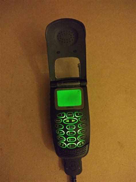 Vintage Motorola Nextel I1000 Plus Flip Cell Phone Push To Talk Direct