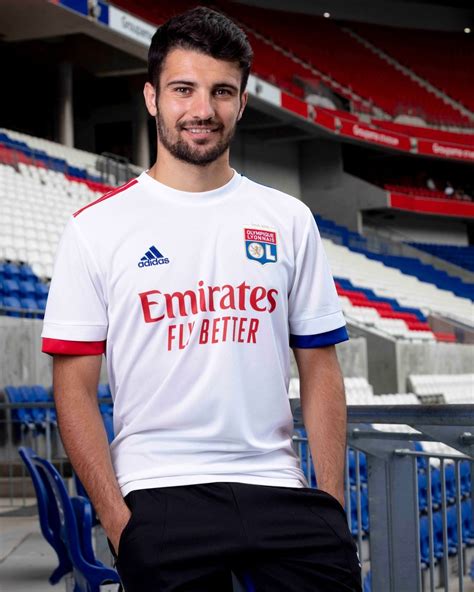 Olympique lyon at a glance: Olympique Lyon 2020-21 Adidas Home Kit | 20/21 Kits ...