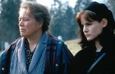 Revisiting The Film Of Stephen King S Dolores Claiborne The Dark Carnival