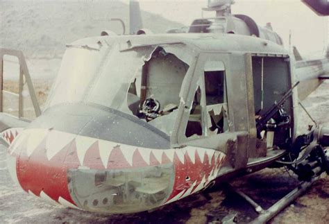 Enrique262 Vietnam War Bell Uh 1c Huey Gunship Helicopter Guerra De Vietnam Helicóptero