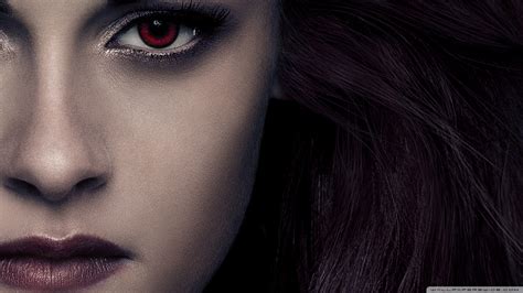 Download Twilight Breaking Dawn Part 2 Bella Vampire Wallpaper