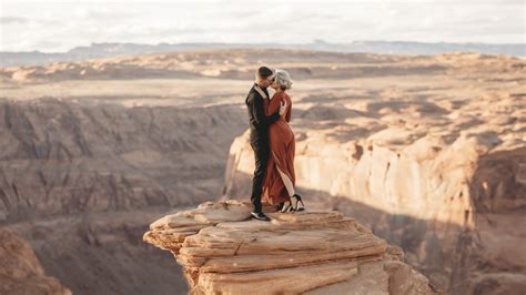 A Couple S Sexy Canyon Photo Shoot Popsugar Love And Sex Photo 38