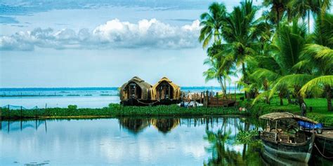 Top 10 Places To Visit In Kerala Cool Places To Visit Tourist Places Places To Visit