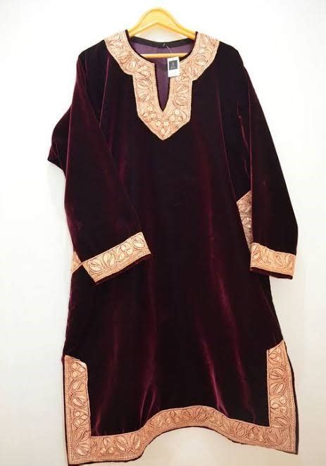 Pheran The Unique Dress Code Of Kashmir Kashmir Observer