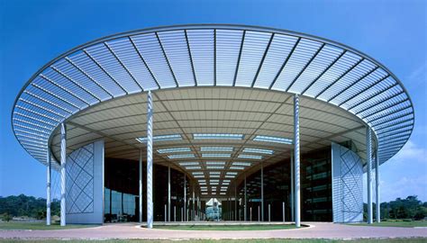 The resource centre and the chancellor hall. UTP - Universiti Teknologi PETRONAS | Afterschool.my