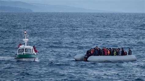 Mittelmeerroute Flüchtlingsboot Kentert Vor Libyscher Küste Br24 Brde