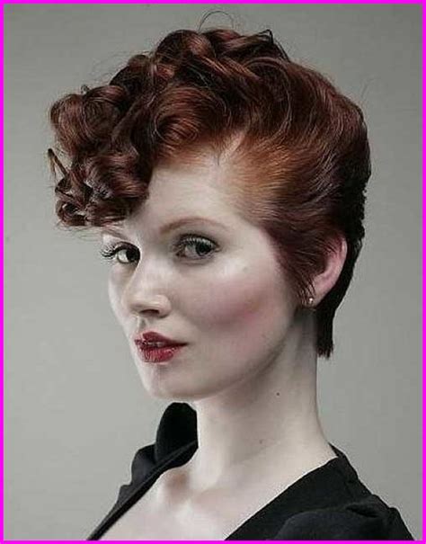 If you want a curly short hairstyle, pixie haircut is suitable for you. Best Short Haircuts for Curly Hair & Round Face 2019 ...