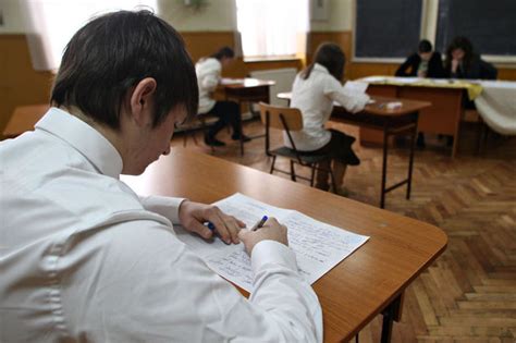 La subiectul i, elevii au avut de rezolvat mai multe cerințe realizate pe baza textului viața lui ioan luca. BAC 2019. Subiecte română la bacalaureat 2019, uman și ...