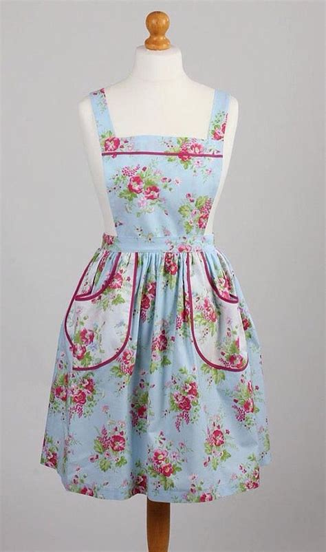 vintage style apron 1940 s style apron floral apron etsy vintage style aprons apron dress
