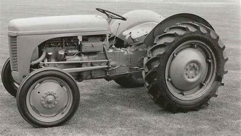 Every attempt is made to ensure the data listed is accurate. What tractors did farmers buy in 1949? - Farmers Weekly