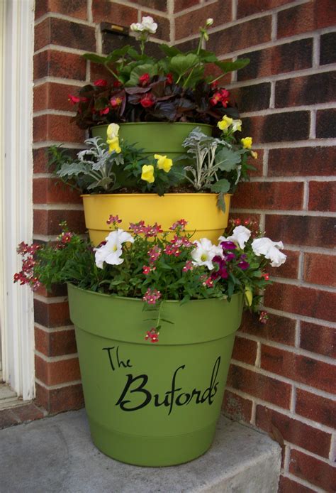 Tiered Planter Ideas That You Can Easily Make With Clay Pots Page 2 Of 2