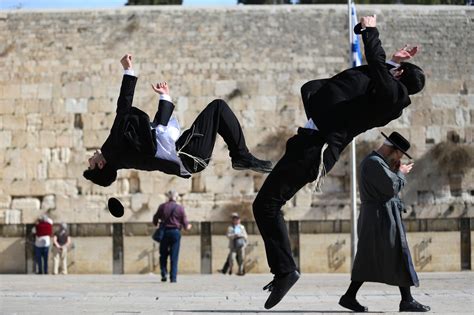 Haredi Brothers Literally Flipping Out Jewish Telegraphic Agency